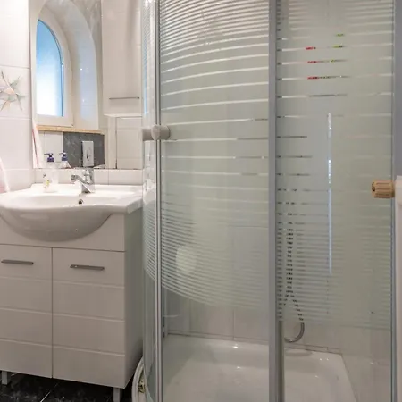Domi, A Wonderful And Cozy Retreat Near Pula *