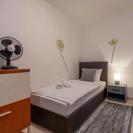 Domi, A Wonderful And Cozy Retreat Near Pula Holiday home Banjole