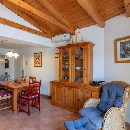 Domi, A Wonderful And Cozy Retreat Near Pula