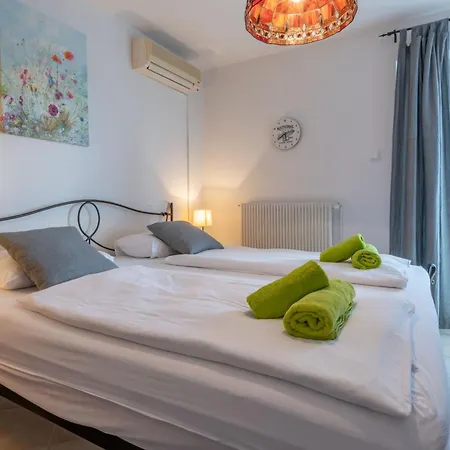 Domi, A Wonderful And Cozy Retreat Near Pula * Banjole