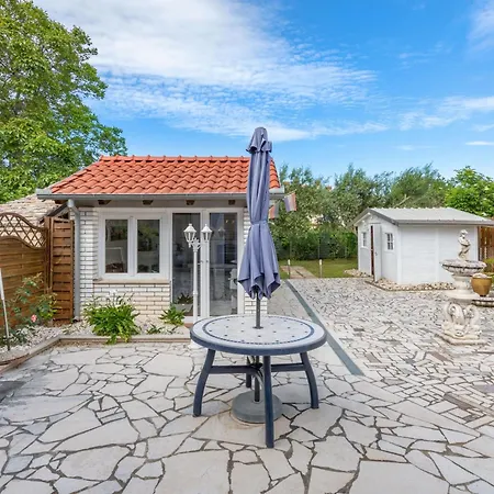 Domi, A Wonderful And Cozy Retreat Near Pula * Banjole